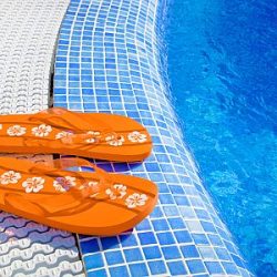 Flip-Flops am Pool